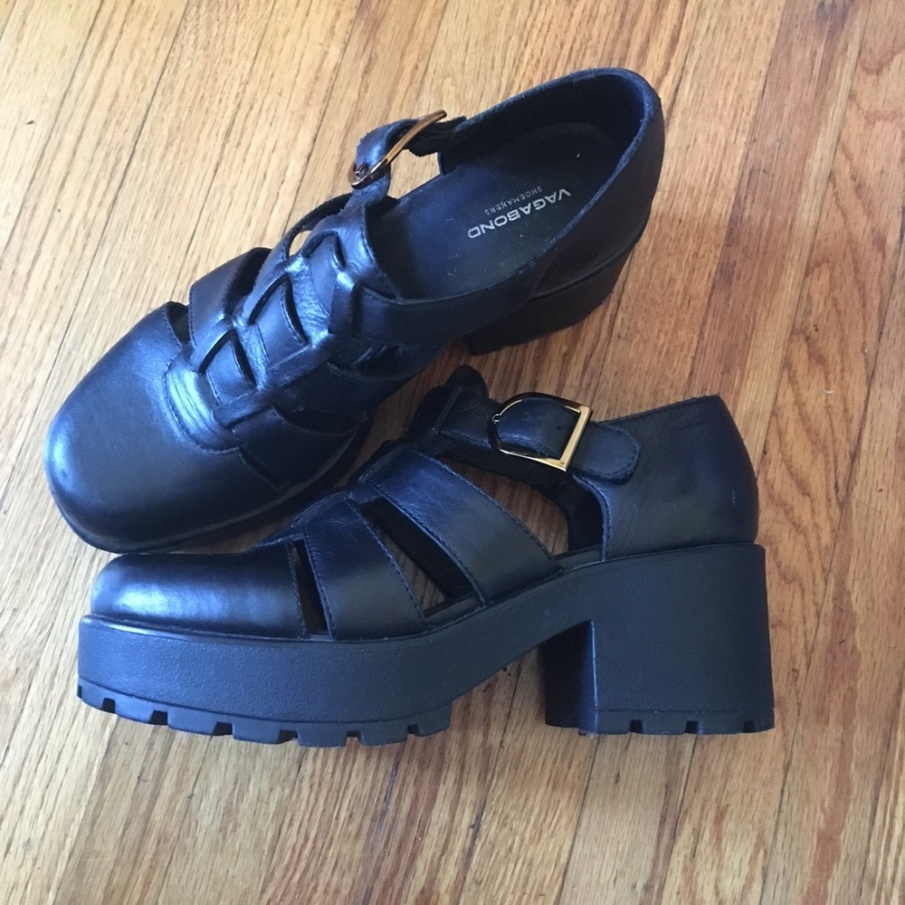 Vegabond platform sandals